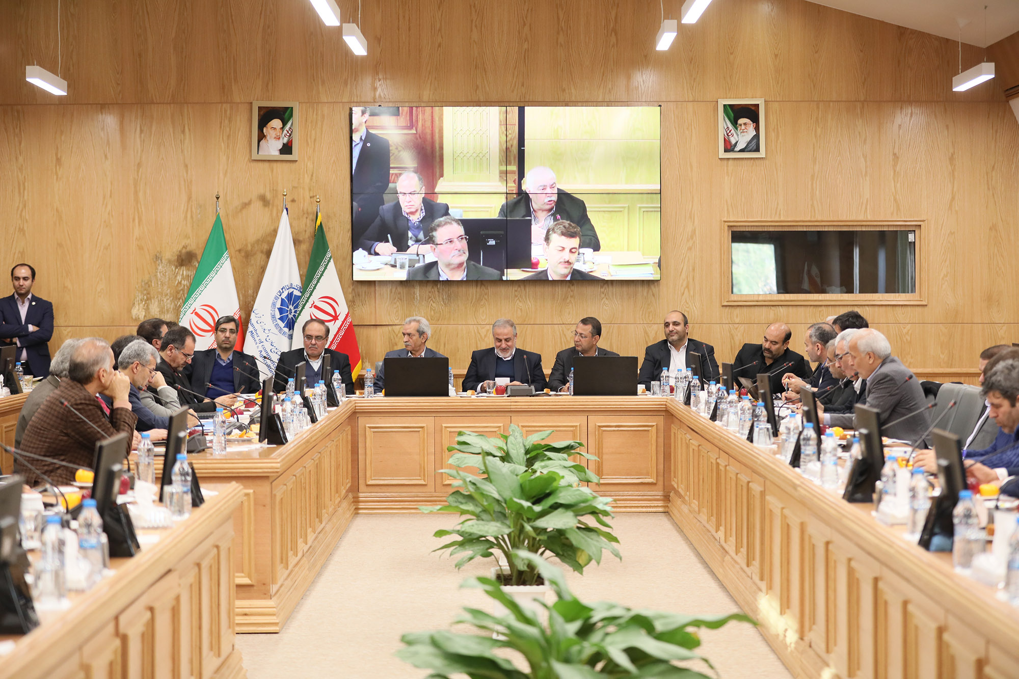 انتقاد رئیس اتاق بازرگانی ایران از روند رو به کاهش تسهیلات بخش کشاورزی:هرسال دریغ از پارسال